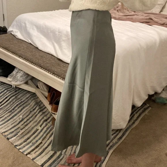 All:Row pistachio green slip skirt - Picture 14 of 14